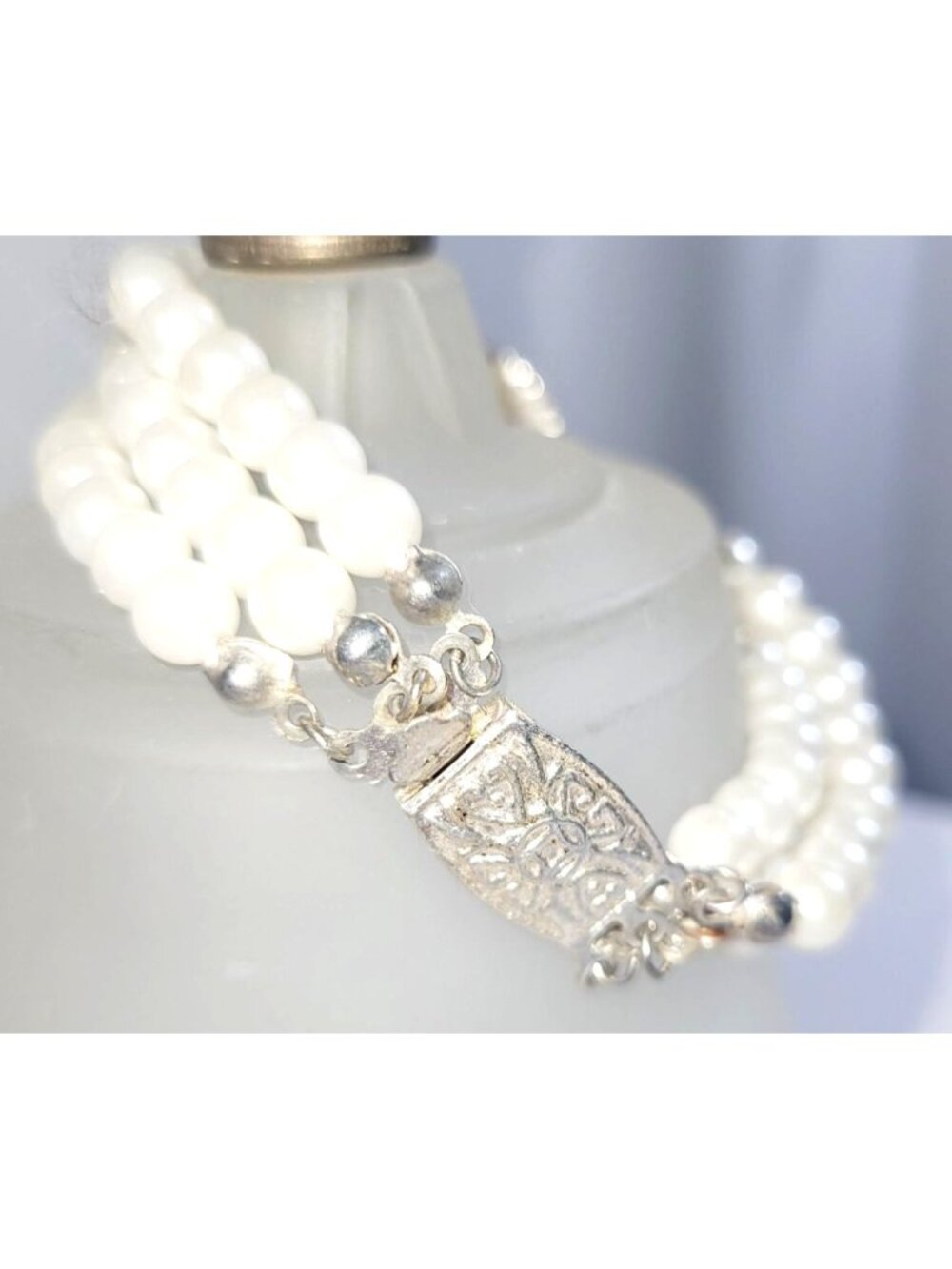 Faux Pearl With Tear Drop Crystal Cabochon Three Row Bracelet Silver Tone Clasp - Picture 3 of 10